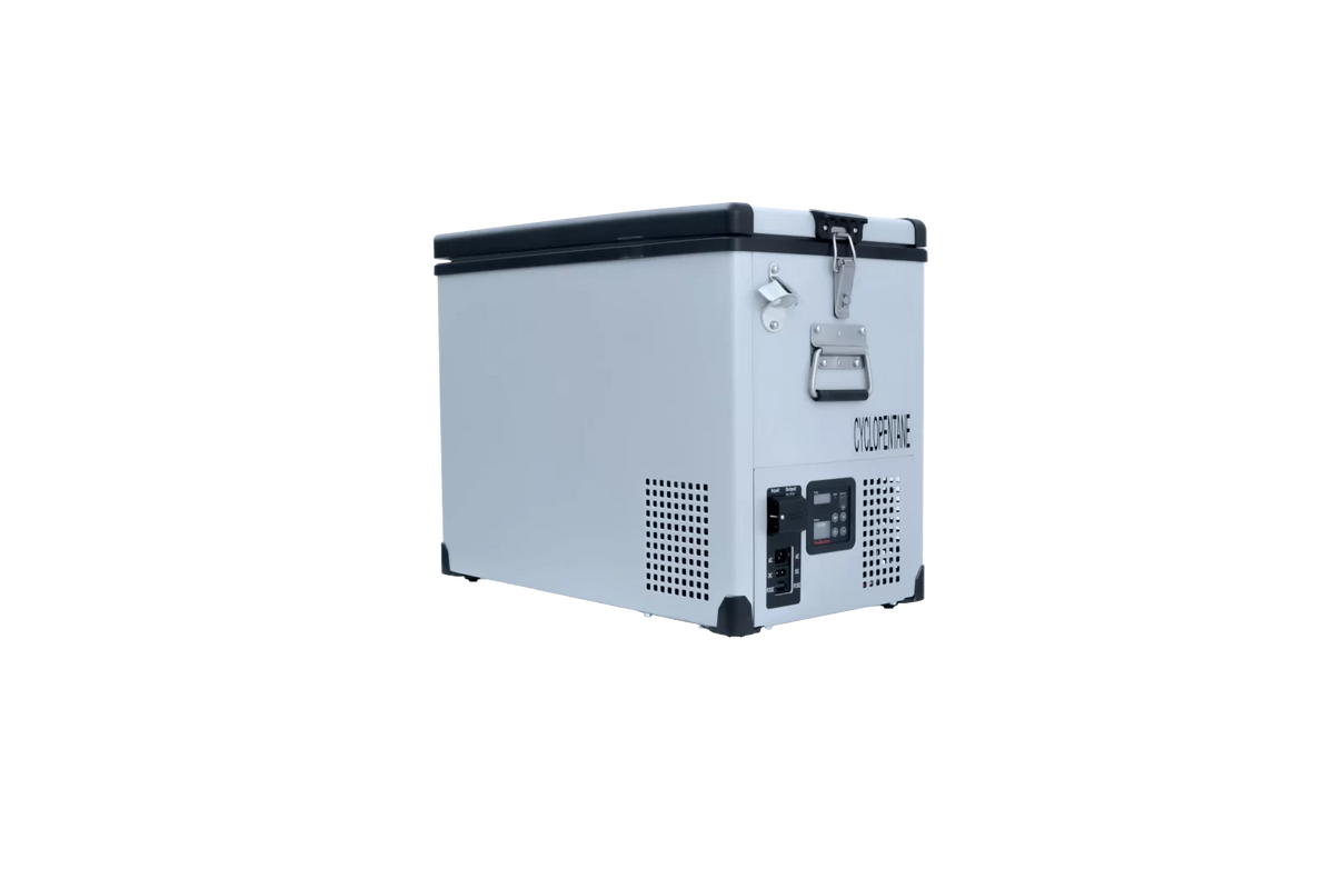 42L SINGLE COMPARTMENT POWDER COATED FRIDGE/FREEZER by Snomaster