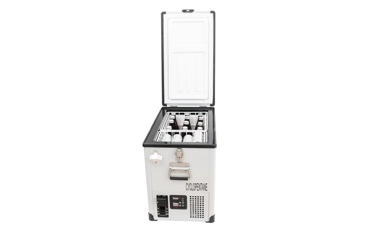 42L SINGLE COMPARTMENT POWDER COATED FRIDGE/FREEZER by Snomaster